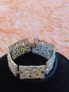 Emmons (Unsigned) Vintage Mid-century, Silver-Tone "Frozen Lace" Panel Bracelet